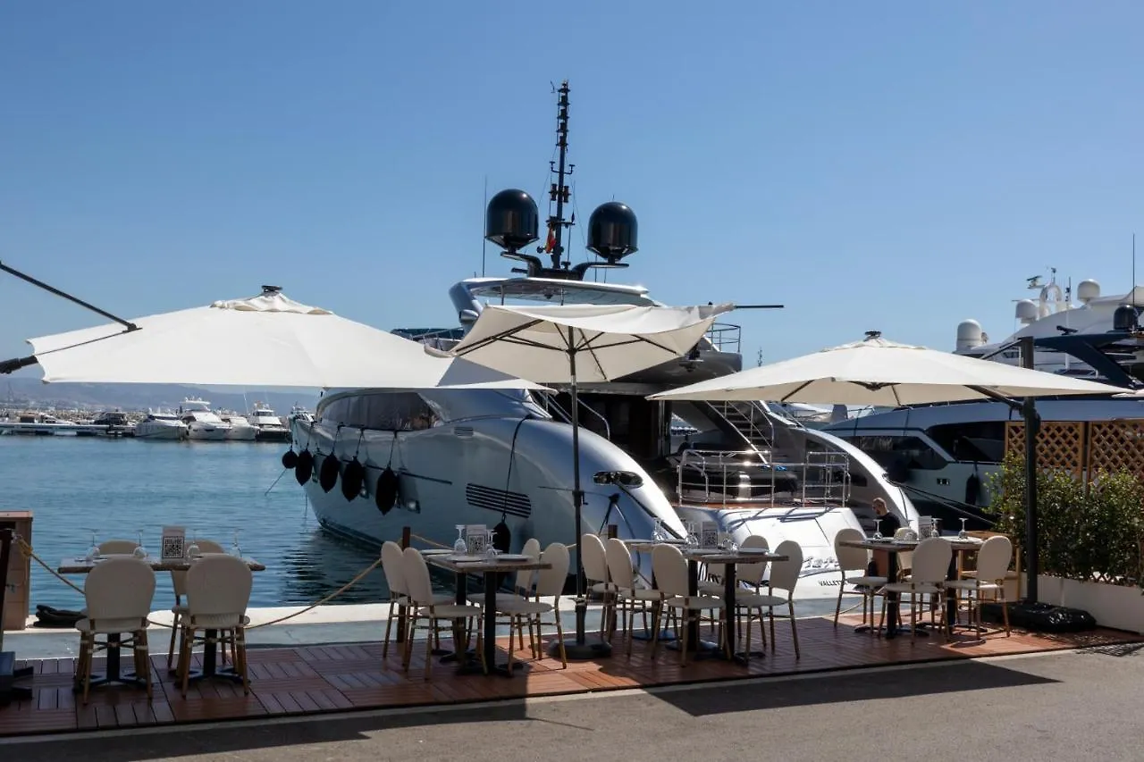 شقة Luxurious Frontline Penthouse In Puerto Banus ماربيا 0*,