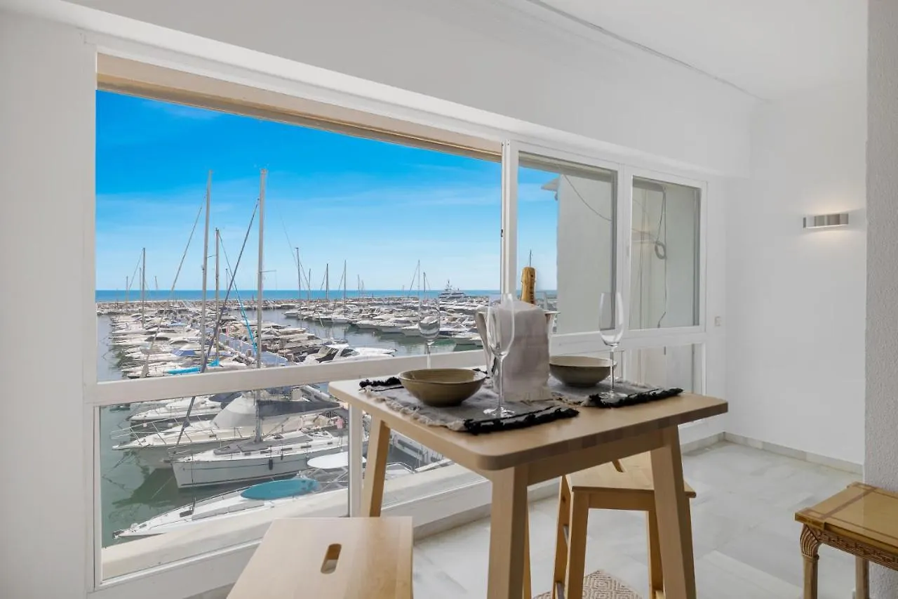 Luxurious Frontline Penthouse In Puerto Banus Appartement Marbella 0*,  Spanje